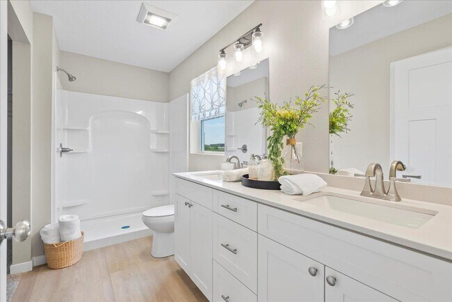 Foto del edificio - 715 Spruce Needle Ln