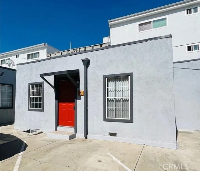 Primary Photo - 301 E Alameda Ave