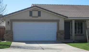 Building Photo - 470 Morongo Dr