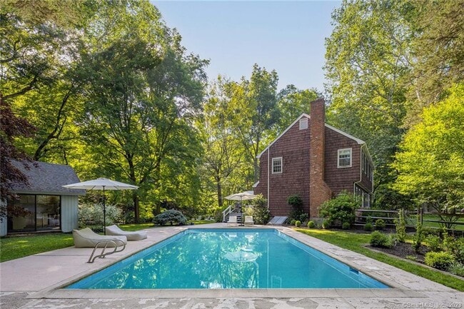 Foto del edificio - 33 Riverfield Dr