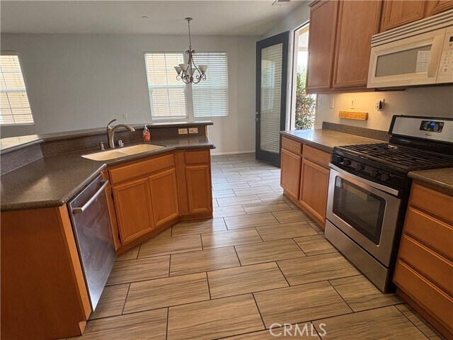 Foto del edificio - 10927 Ragsdale Rd