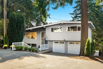 Building Photo - 16415 Burke Ave N