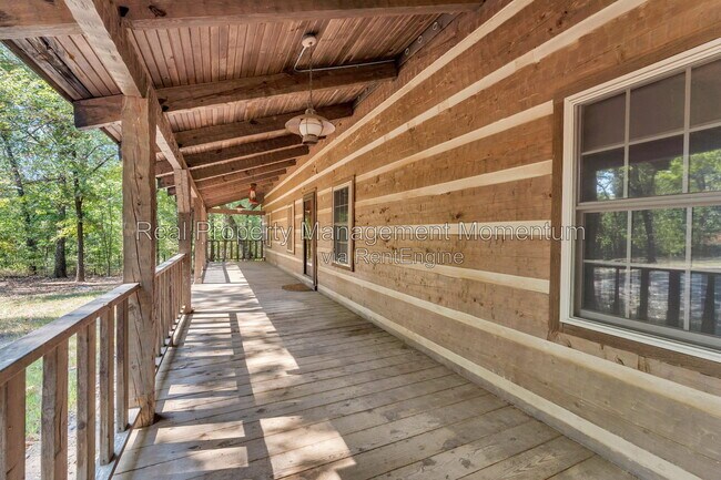 Foto del edificio - 225 Turkey Creek Rd
