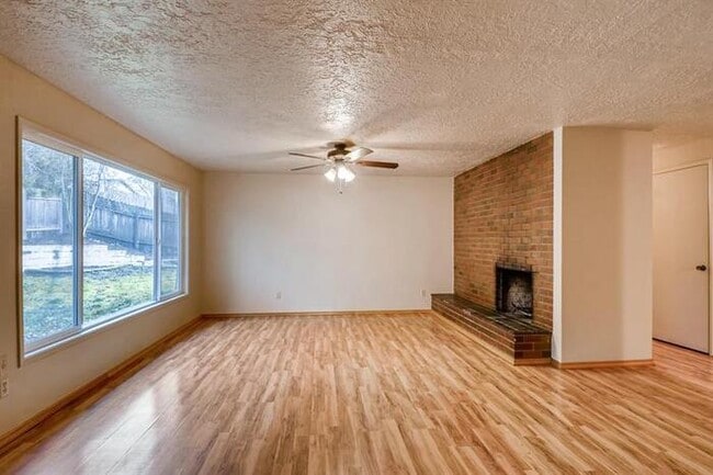 Building Photo - 1800 NW 104th St, Vancouver, WA, 98685