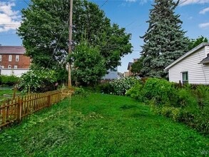 Building Photo - 125 Whitney Pl