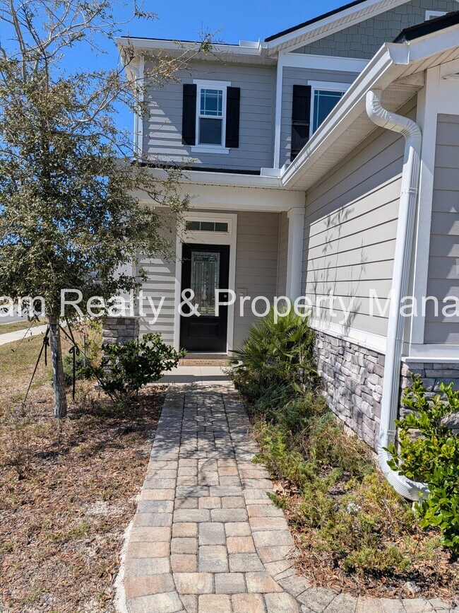 Foto del edificio - 100 Golden Fern Dr