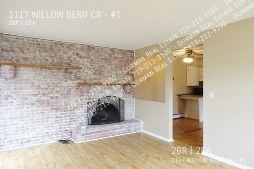 Building Photo - Great 2 bedroom townhome off North Academy...