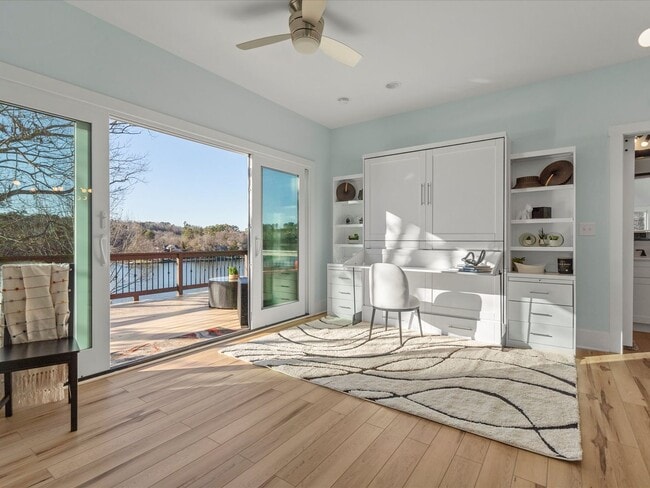 Building Photo - Studio Apt with waterviews on Lake Wylie!