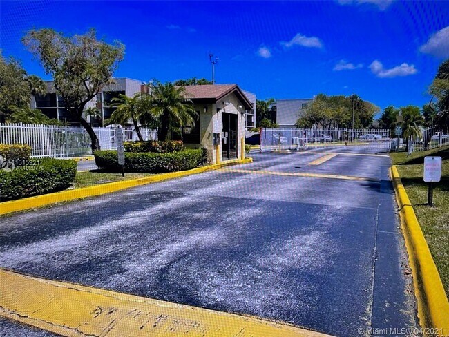 Foto del edificio - 10865 SW 112th Ave