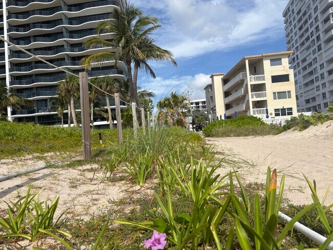 Foto del edificio - 1009 N Ocean Blvd