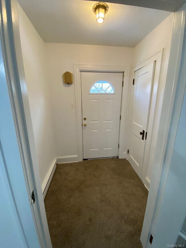 Foto del edificio - 56 Millspaugh Ln