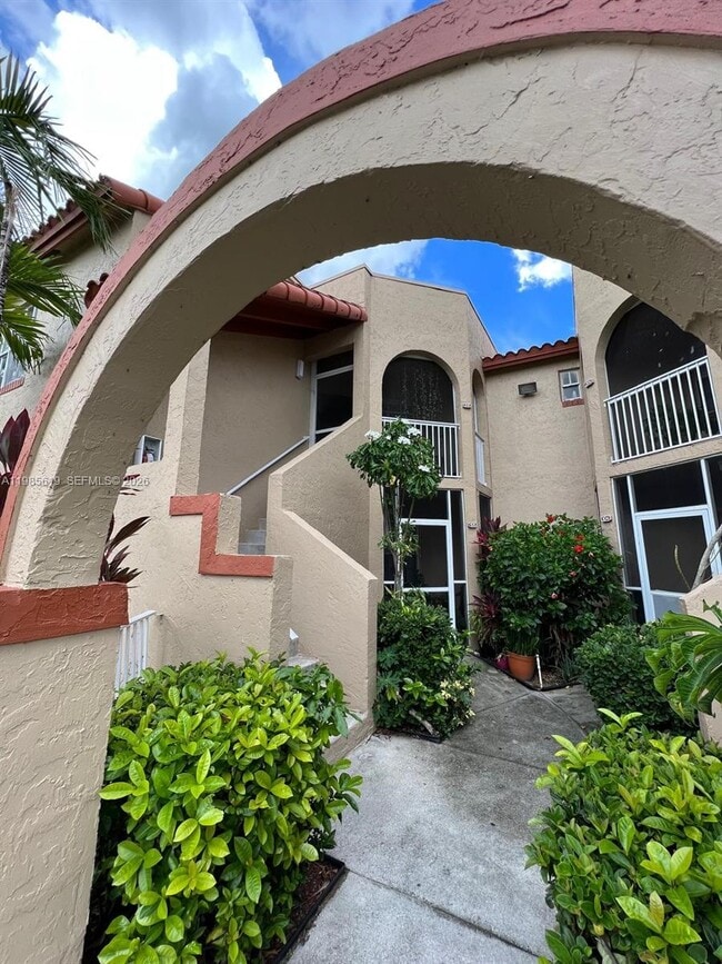 Foto del edificio - 8657 SW 5th St