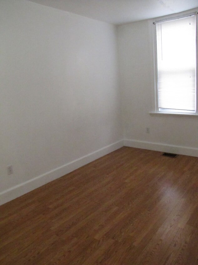 Building Photo - 285 Fayette St