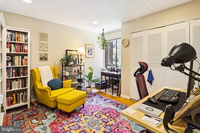 Foto del edificio - 2114 Bonnywood Ln