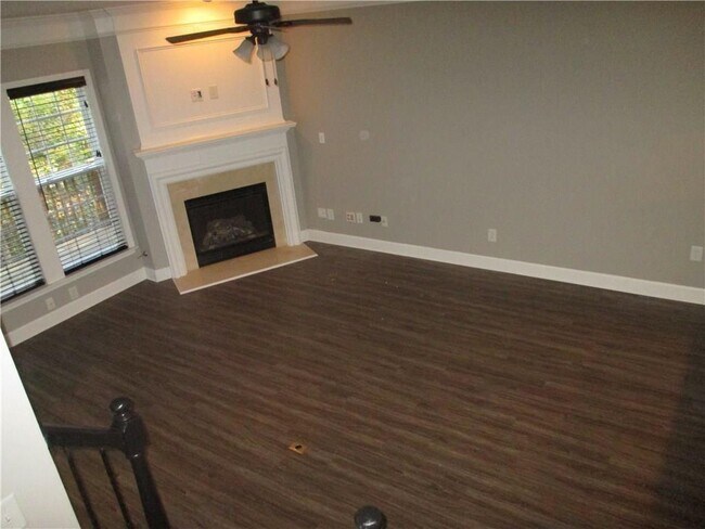 Foto del edificio - 2242 Limehurst Dr