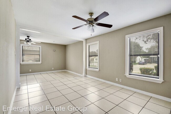 Foto del edificio - 3 br, 1 bath House - 7702 Buckboard