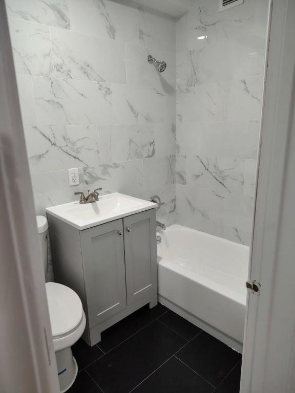 Foto del edificio - 1 bedroom in OZONE PARK NY 11417