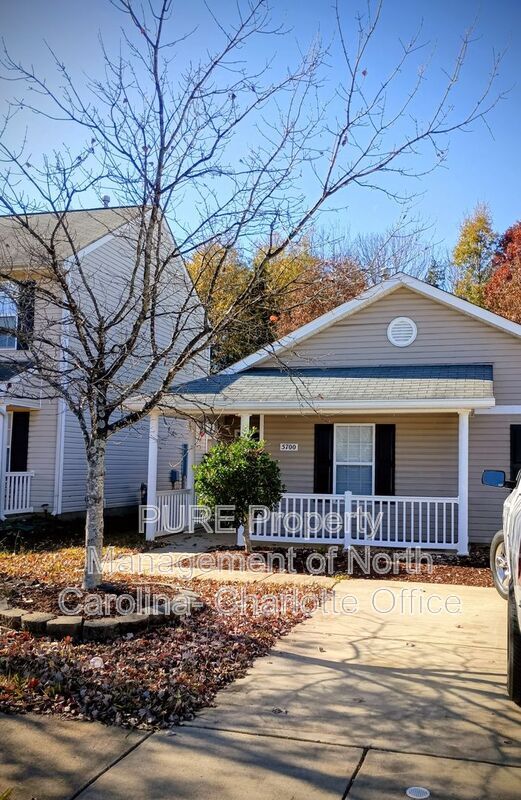 Building Photo - 5700 Henderson Oaks Dr