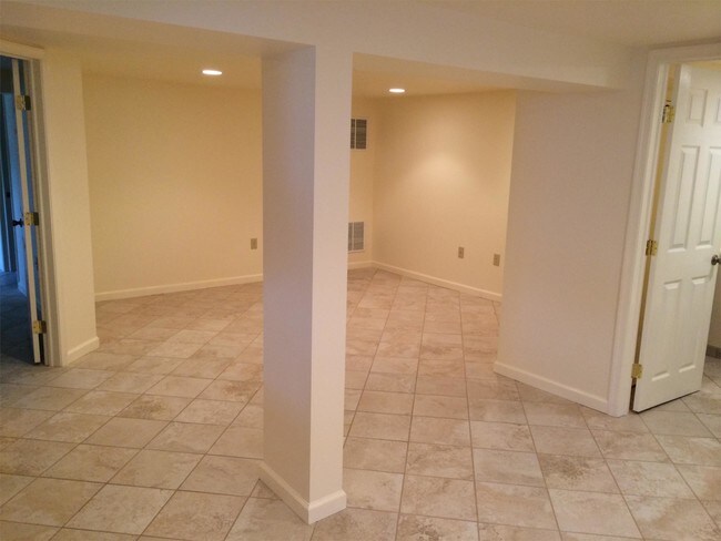 Foto del edificio - 104 Valley Rd