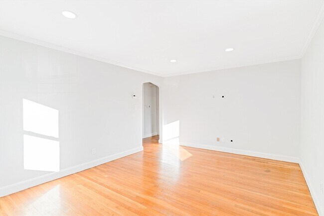 Building Photo - 126 Washington Ave