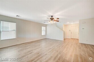Building Photo - 11540 Kindsland St