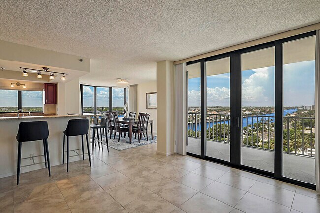 Foto del edificio - 2917 S Ocean Blvd