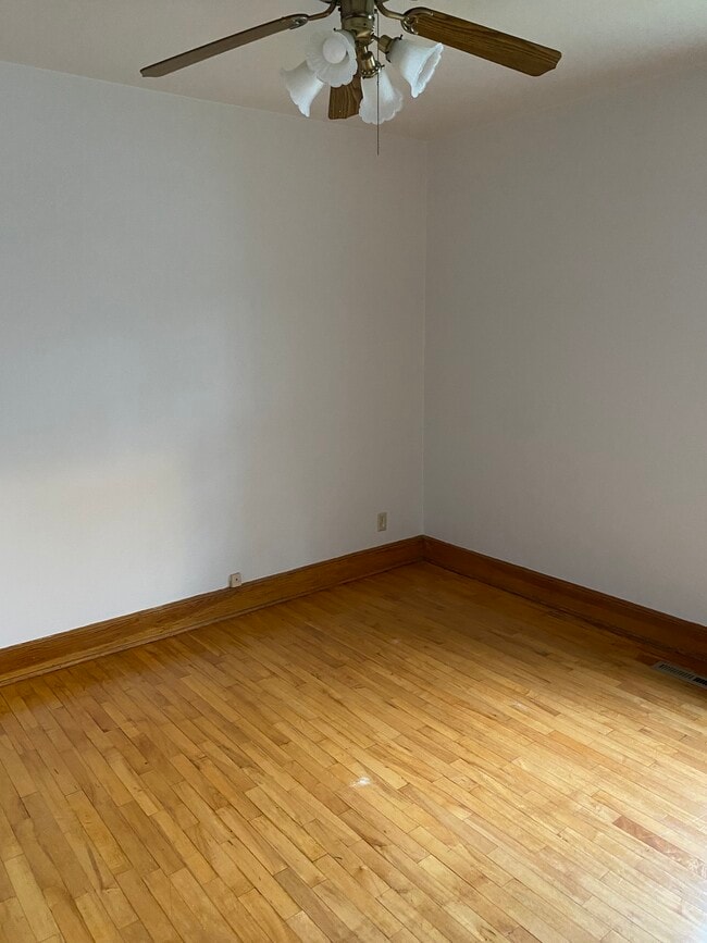 Building Photo - 1321 Baker St