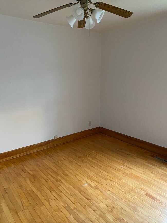 Foto del edificio - 1321 Baker St