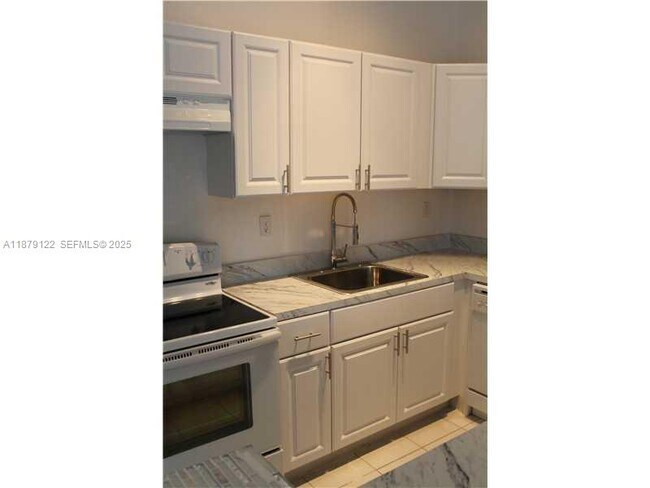 Foto del edificio - 468 NE 206th Ln