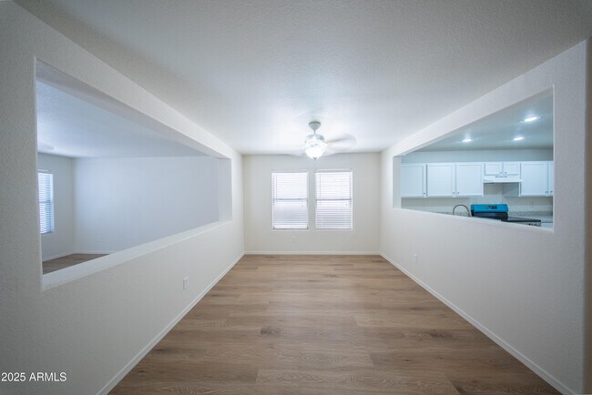 Building Photo - 21160 E Avenida Del Valle