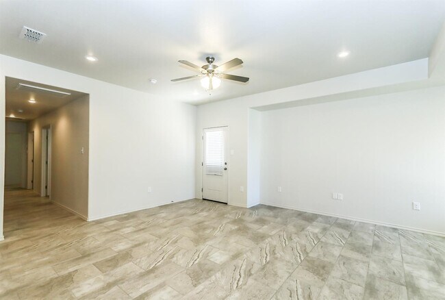 Building Photo - 6905 67th St