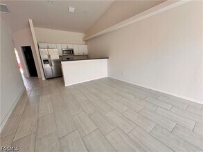 Building Photo - 832 Gleason Pkwy