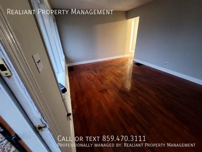 Building Photo - 254 Beckham Ave