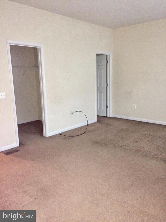 Foto del edificio - 1825 Cedar Cove Way