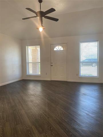 Building Photo - 316 E 4th St