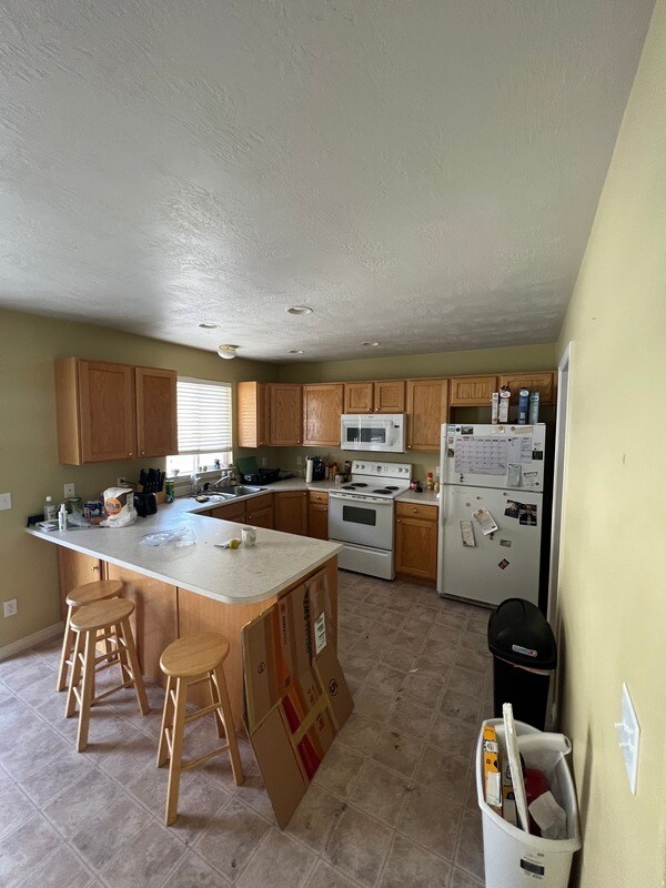 Building Photo - 1348 S 1500 E