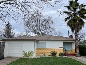 Building Photo - 1030 Lincoln St