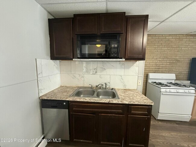 Foto del edificio - 375 Grove St