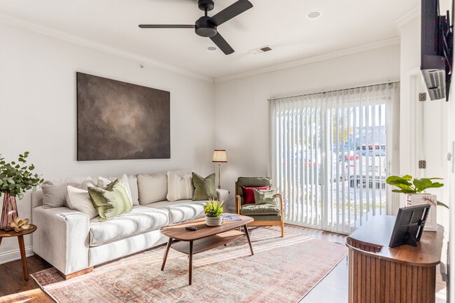 Foto del edificio - 92West