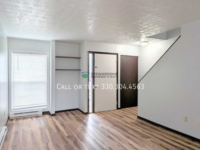 Foto del edificio - 234 Engadine Ct