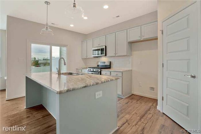 Building Photo - 3 br, 2.5 bath House - 12524 Wescott Dr