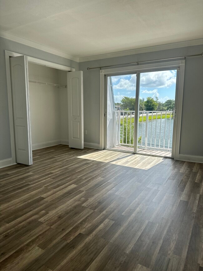 Foto del edificio - 4112 SW 61st Ave