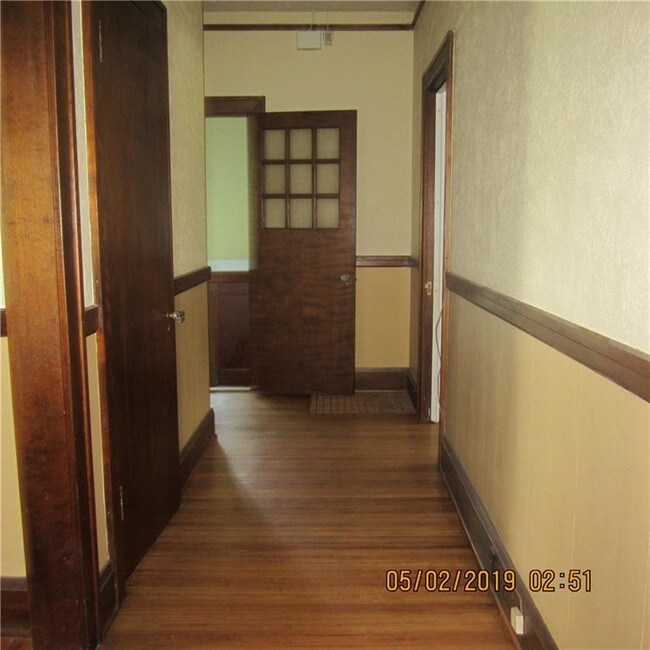 Building Photo - 346 Mulberry St