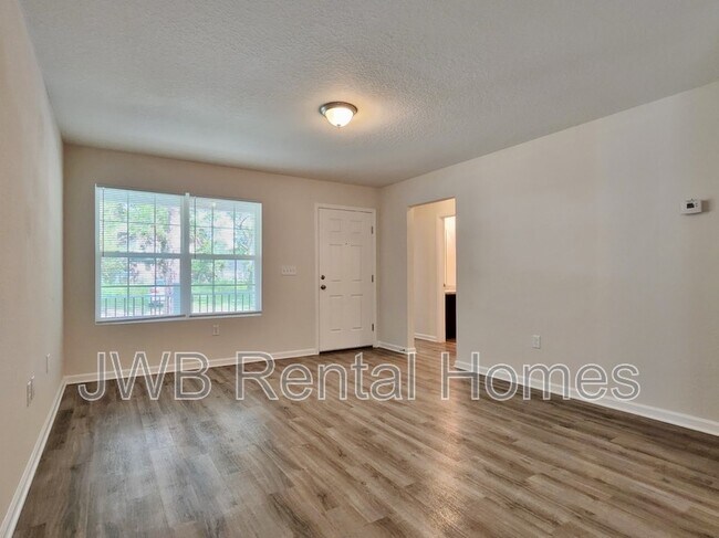 Foto del edificio - 2327 Janette St