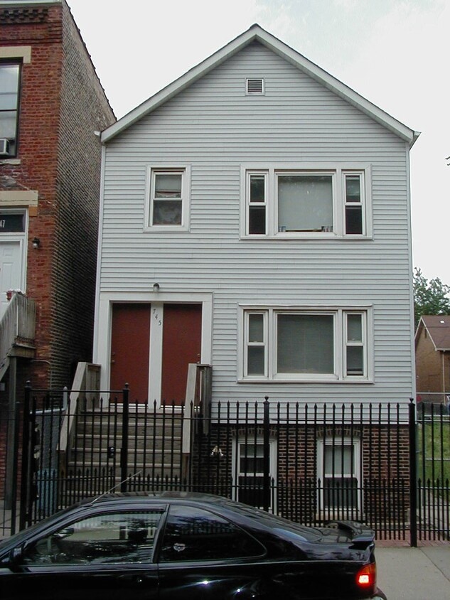 745 N Throop front - 745 N Throop St