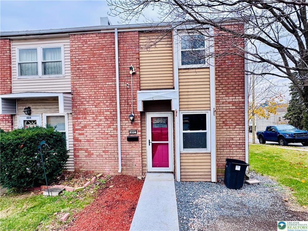 Foto principal - 402 S Bradford St