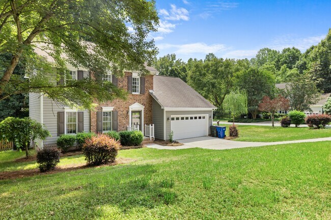 Building Photo - 6649 Speight Cir