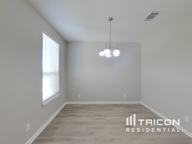 Foto del edificio - 13307 Badlands Bnd