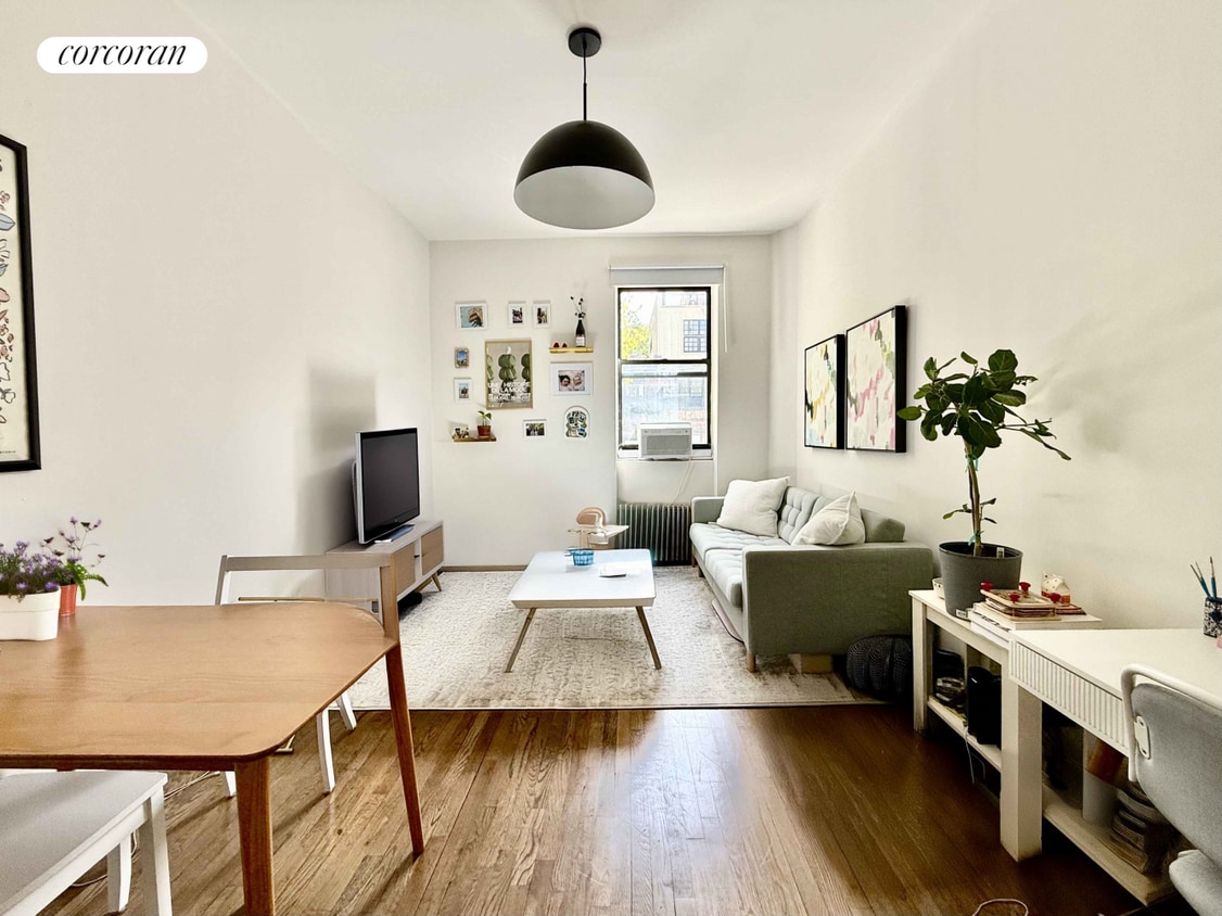 Foto principal - 16 W 95th St