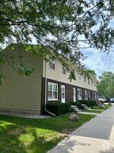 Building Photo - 1616 Holland Ave